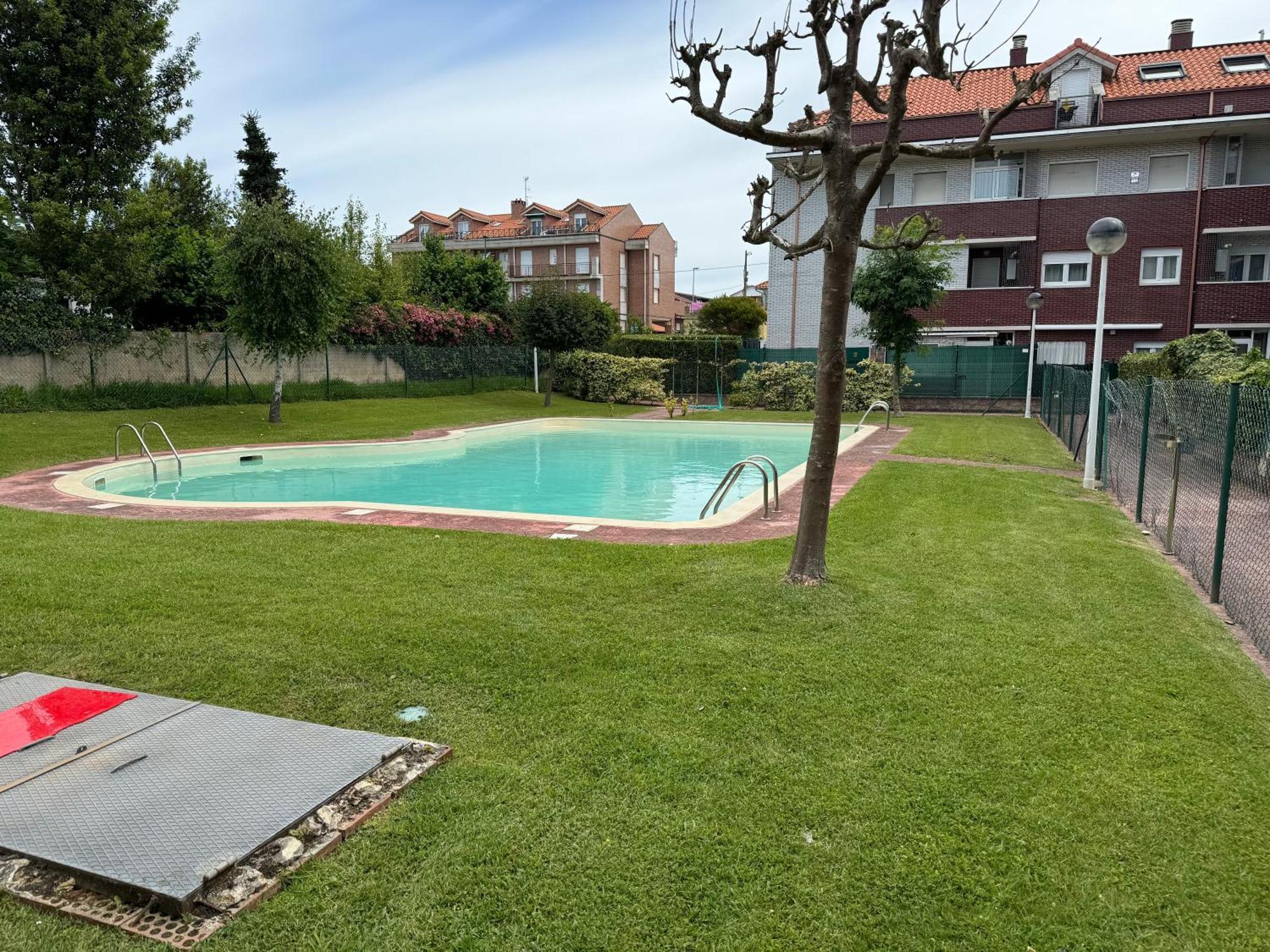 Garaje Y Piscina Comunitaria! Apartment Suances Ngoại thất bức ảnh